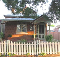 Acacia Cottage on Peel Bathurst - Inverell Accommodation