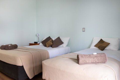 Accommodation On Denham - Inverell Accommodation 1