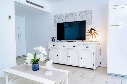 DRIFT PALM COVE- Private 2 Bed -Apartment 2204 - Inverell Accommodation 3