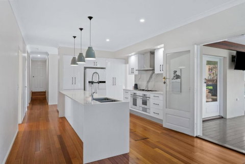 Fairway By Khove - Inverell Accommodation 3
