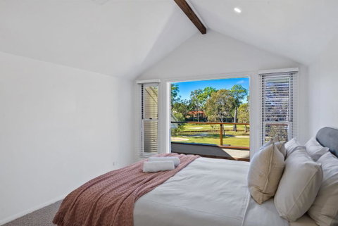 Fairway By Khove - Inverell Accommodation 4