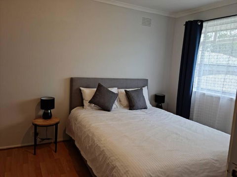 Four Bedroom House With Free Parking On Site - Inverell Accommodation 1