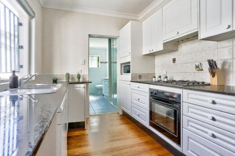 Gorgeous 2 Bedroom House Ultimo 2 E-Bikes Included - Inverell Accommodation 4