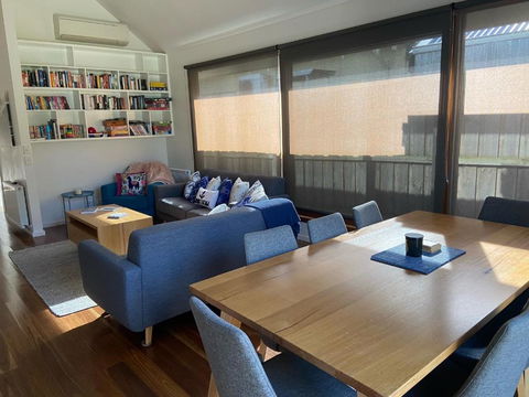 GALWAY COTTAGE - Inverell Accommodation 3