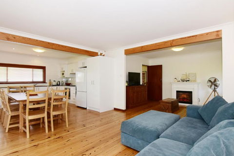 GERR14C - Salty Dog - Inverell Accommodation 1