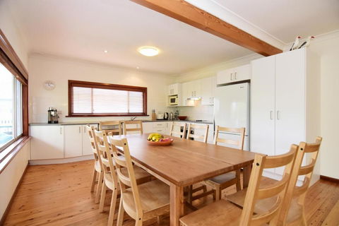 GERR14C - Salty Dog - Inverell Accommodation 2