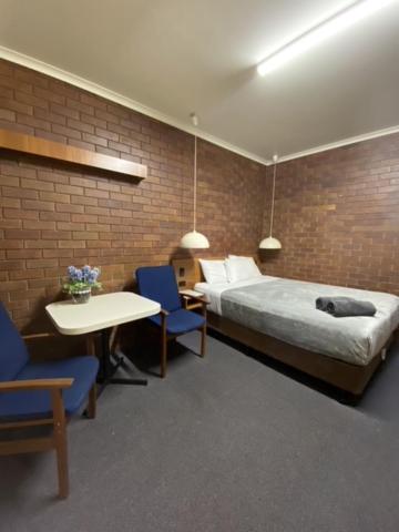 Golden West Motor Inn - Inverell Accommodation 3