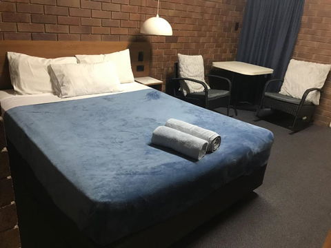 Golden West Motor Inn - Inverell Accommodation 2