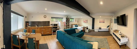 GOLDFIELDS STUDIO APARTMENT, Beaconsfield - Fully Self-contained, Air-conditioning - Inverell Accommodation 0