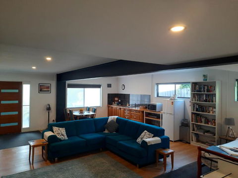 GOLDFIELDS STUDIO APARTMENT, Beaconsfield - Fully Self-contained, Air-conditioning - Inverell Accommodation 2