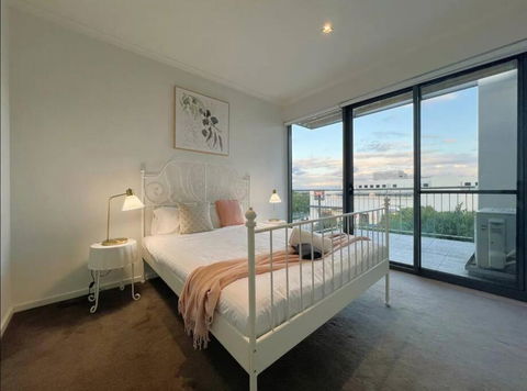 GW24-1 BATH 2 BR At The Glen With FREE Parking And Balcony - Inverell Accommodation 0