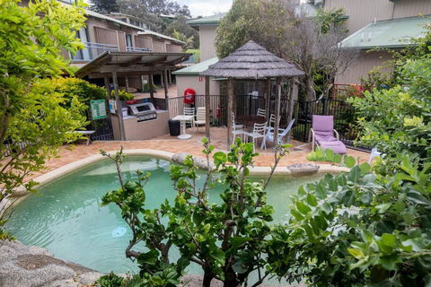 GORGEOUS STUDIO + 100M TO BEACH + POOL - Inverell Accommodation 1