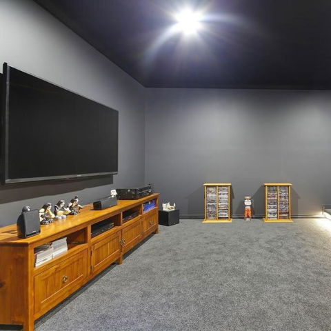 GOULBURN ALPACA FARM STAY - Inverell Accommodation 3