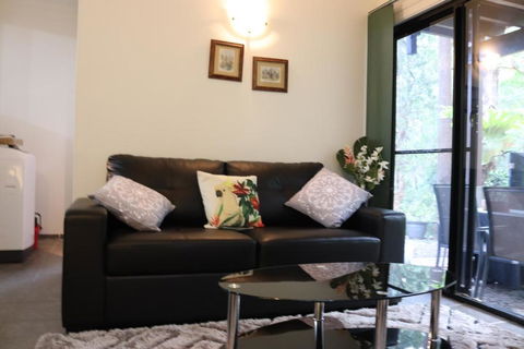 GREEN TREES CHALET Australia Zoo Close By - Inverell Accommodation 4