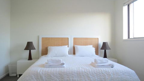 GREENWAY WATERS Apartments - Inverell Accommodation 4