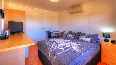 Halls Creek Motel - Inverell Accommodation 3