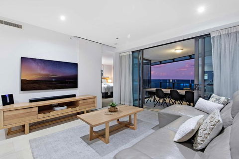 GUARANTEED OCEAN VIEW - Level 16 And Up - Soul Surfers Paradise - Self Contained &Privately Managed - Inverell Accommodation 3