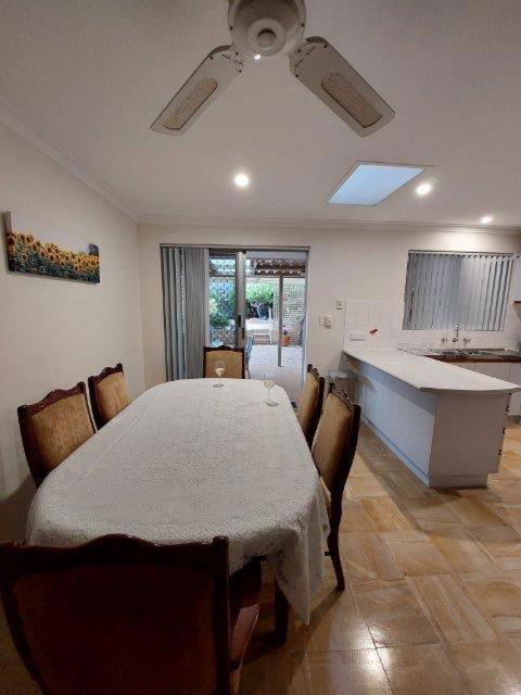 Hello House - Inverell Accommodation 1