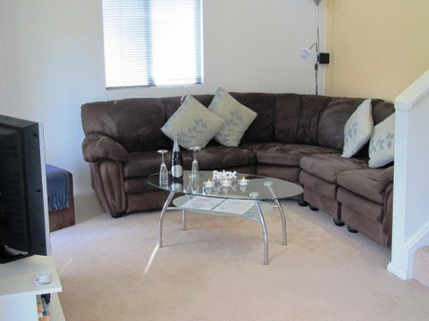 Hidden Grove Retreat - Inverell Accommodation 2