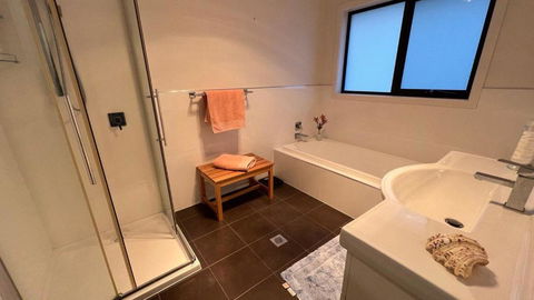 Hillwood Havana - Inverell Accommodation 1