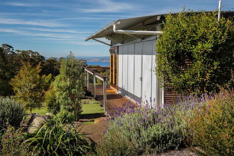 Hobart Hideaway Pods - Inverell Accommodation 2
