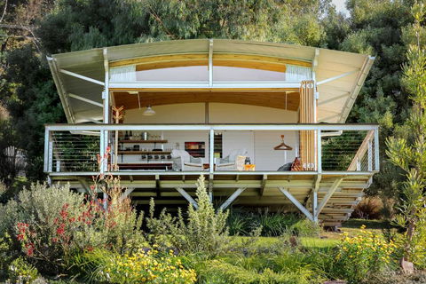 Hobart Hideaway Pods - Inverell Accommodation 0