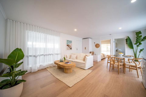 ILUKA Luxe Accommodation, Relaxed Coastal Vibe - Inverell Accommodation 0