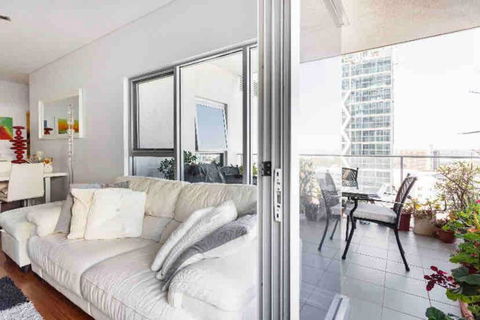 In The City Perth 1B1B Pool And Nice View - Inverell Accommodation 3