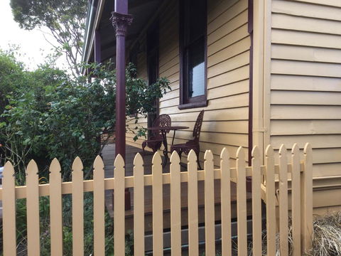 Albion Cottage - Inverell Accommodation 2