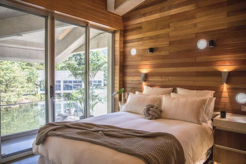 Alkira Award Winning Luxury Beachfront Rainforest Holiday House - Inverell Accommodation 1