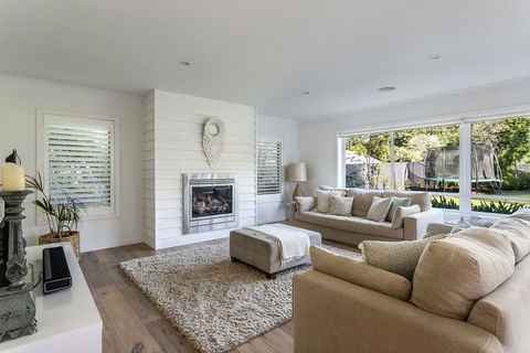 ALLAMBEA - MOUNT ELIZA - Inverell Accommodation 1