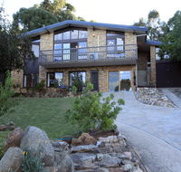 Alpine Apartment - Great location with views of Lake Jindabyne - Inverell Accommodation
