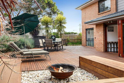 AMALFI - DROMANA.... - Inverell Accommodation 1