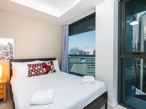 Amazing Brisbane CBD 2 Bedroom Apartment With River Views - Inverell Accommodation 3