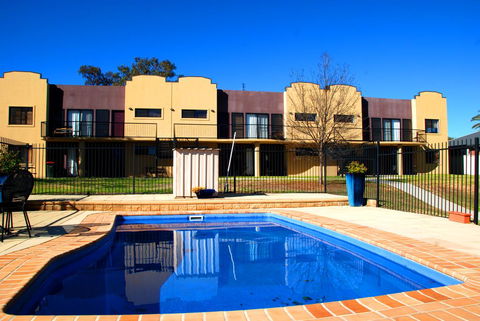 Amberoo Apartments - Inverell Accommodation 0