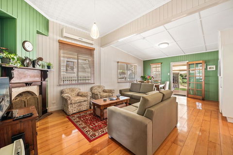 Ambiente Cottage - Pet And Family Friendly - Inverell Accommodation 2