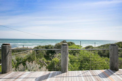 Anchor Beachfront Retreat - Inverell Accommodation 0