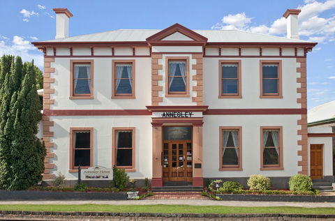 Annesley House - Inverell Accommodation 0