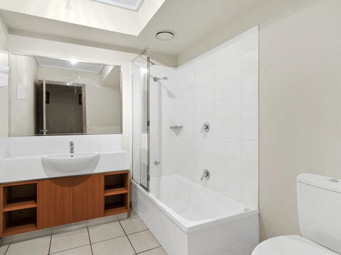 APARTMENT 29 PACIFIC APARTMENTS - Grand Escape With Ocean Views - Inverell Accommodation 1