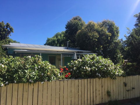 Apollo Bay Backpackers - Inverell Accommodation 0