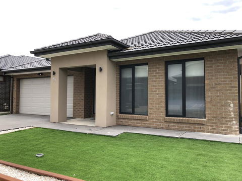 Apple House Upper Point Cook - Inverell Accommodation 1