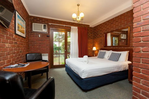 Armour Motor Inn - Inverell Accommodation 3