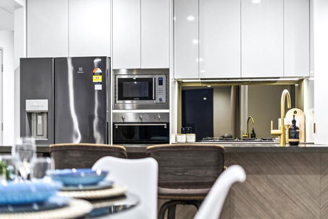 LUXURY HIGH FLOOR 3 Bedroom Unit With OCEAN Views - Q Stay - Inverell Accommodation 2