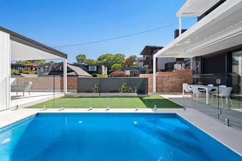 Luxury NEW 5BDRM Oasis With Heated Pool - Inverell Accommodation 0