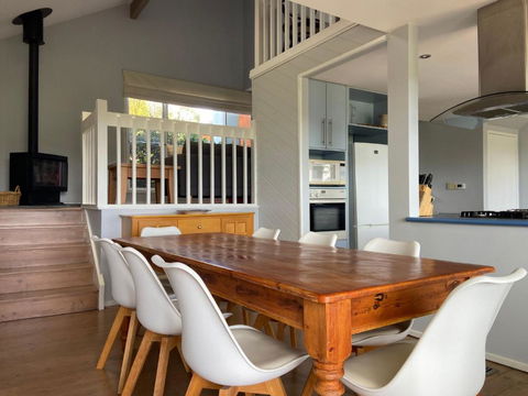 McCrae Treehouse - Inverell Accommodation 3