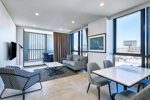 Meriton Suites Liverpool - Inverell Accommodation 1