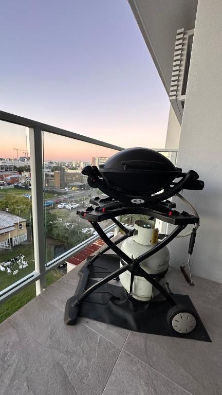 Modern 2-Bed 2-Bath - Walk To Hospital & Westfield - Inverell Accommodation 1