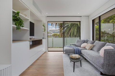 Modern, North-east Facing, 2-bed Apartment - Inverell Accommodation 0