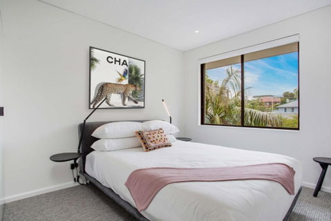 Modern, North-east Facing, 2-bed Apartment - Inverell Accommodation 1