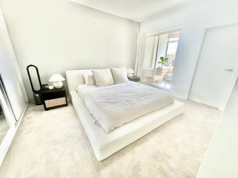 Modern 3BR Beachside Oasis - Inverell Accommodation 1